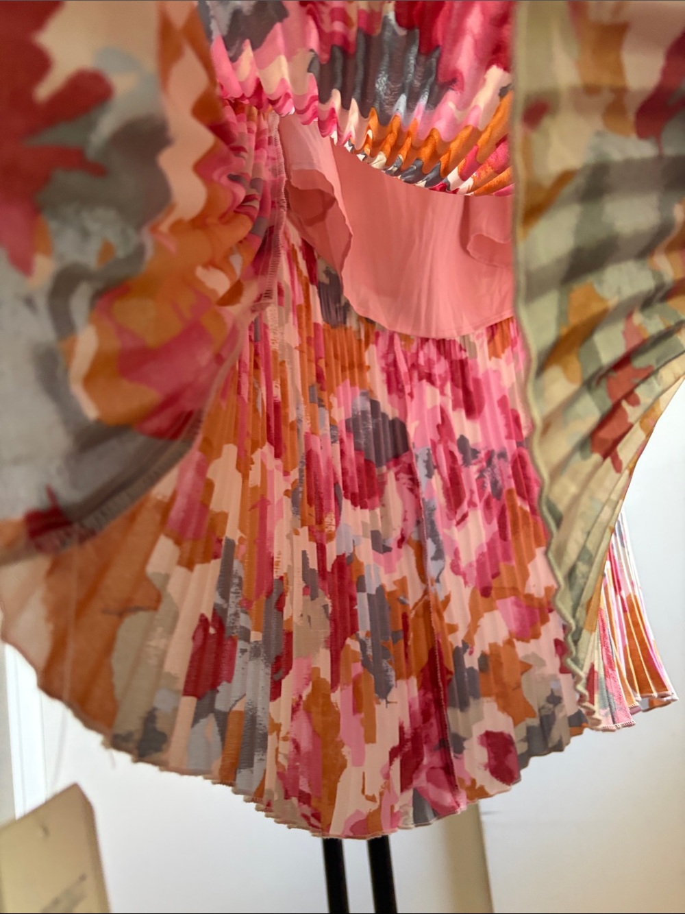 NWT Sz M A&F Pink Multi-Print Pleated Strapless Midi Dress - Picture 4 of 9